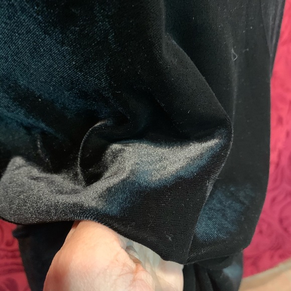 Black Velvet Maxi Skirt - Picture 4 of 5